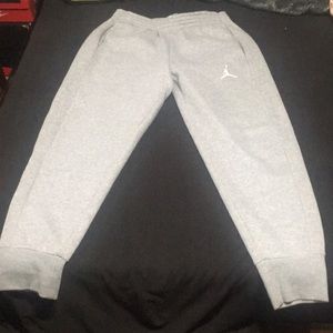 Men Jordan joggers never used too big.